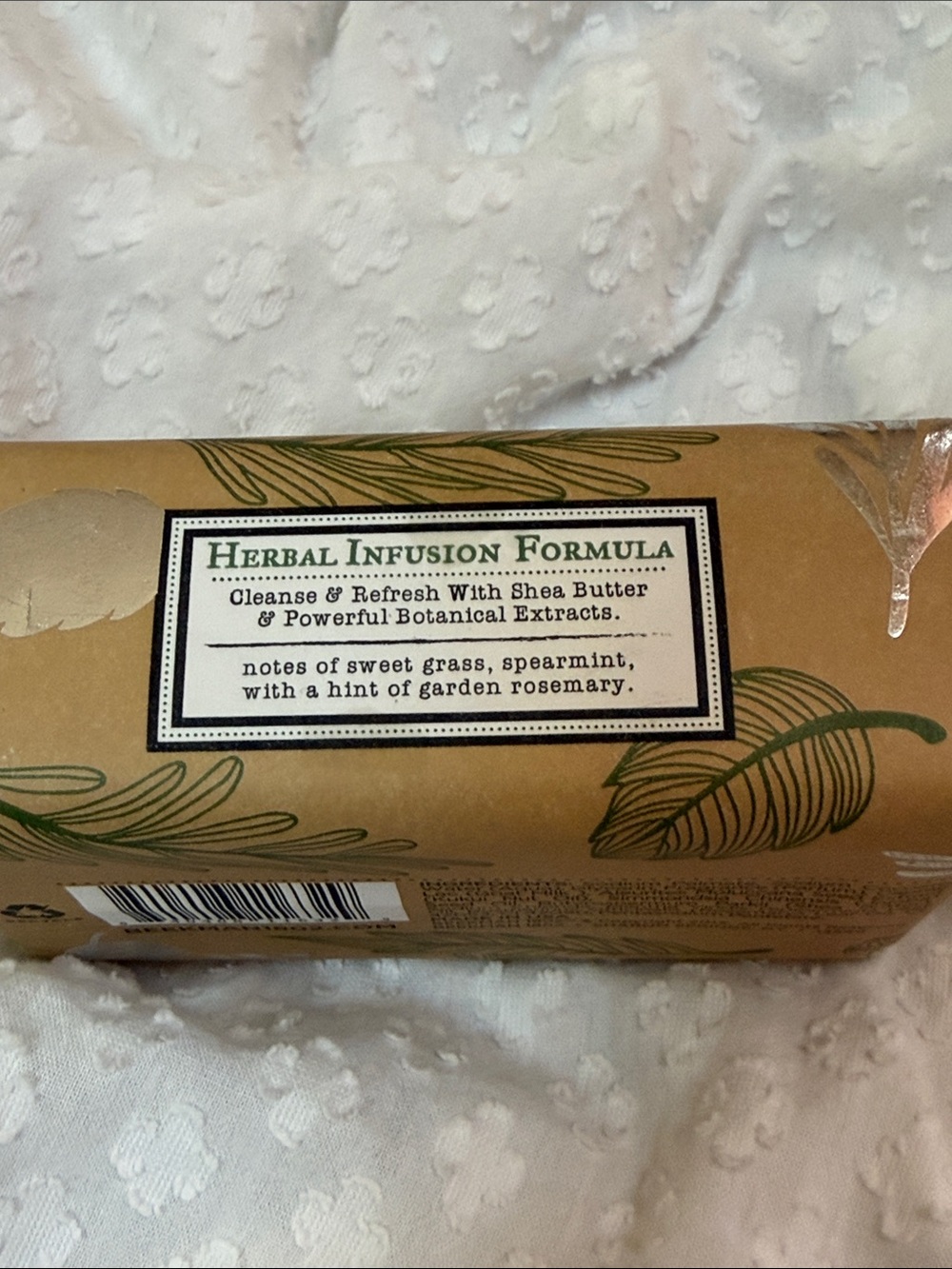 BEEKMAN 1802 Goat Milk Soap Sweet Grass 9 oz - Picture 3 of 5